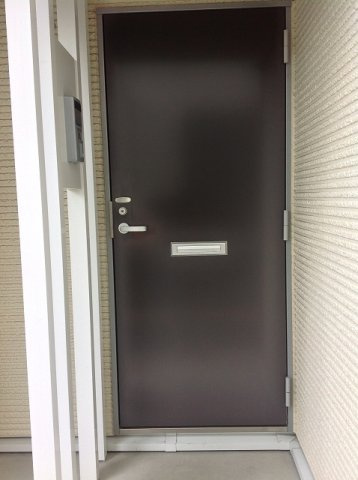 レオネクストすず梅坪の玄関