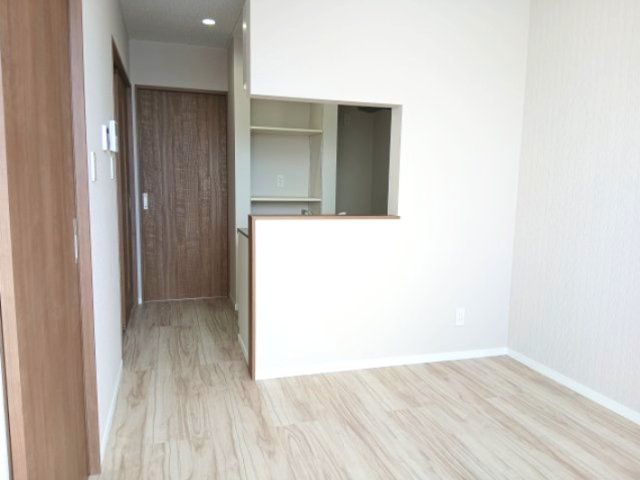 Pinot noir(ピノ・ノワール)の居間・リビング