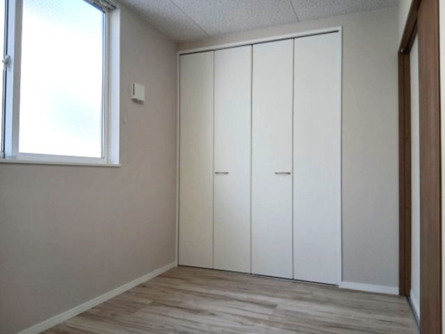 Pinot noir(ピノ・ノワール)の洋室