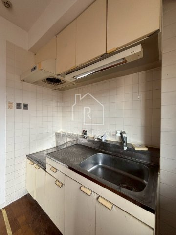 B-LIBER（ビーリベリ）のキッチン|同マンション別部屋：参考写真