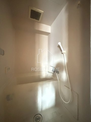 B-LIBER（ビーリベリ）の浴室|同マンション別部屋：参考写真