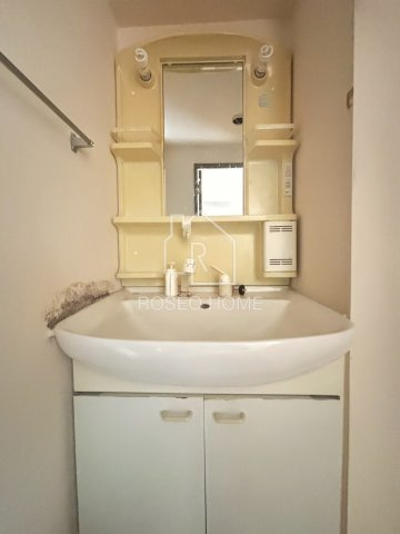 B-LIBER（ビーリベリ）の洗面所|同マンション別部屋：参考写真