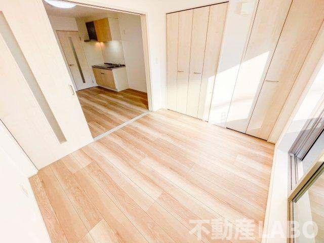 フジパレス明美町の洋室