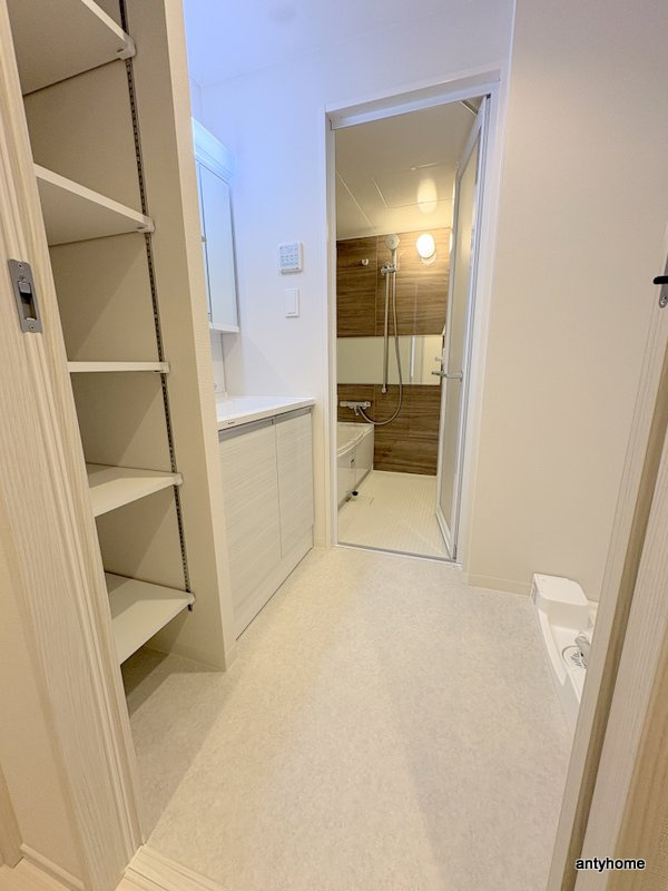 スプランディッド玉造　仲介手数料無料の洗面所