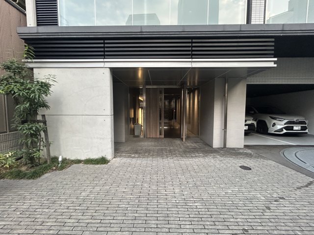 S-RESIDENCE阿波座WESTのエントランス
