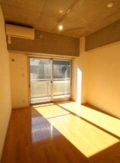 【居間・リビング】 | サン・ロレンツ心斎橋東 | サン・ロレンツ心斎橋東　洋室