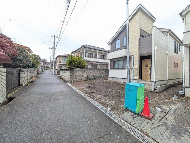 八王子市　富士見町　新築一戸建て　７期の前面道路含む現地写真|～西側4ｍ道路に面しています～