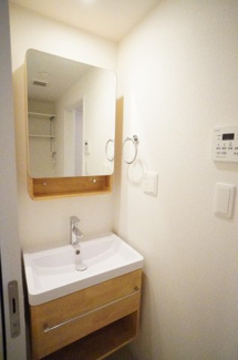 【洗面所】 | セレニテ本町東リアン | セレニテ本町東リアン　洗面所