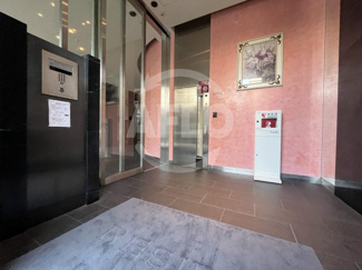 【エントランス】 | レジディア心斎橋ウエスト　堀江小学校区 | レジディア心斎橋ウエスト　エントランス