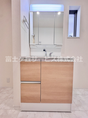 【独立洗面台】 | 豊川市桜町2丁目 73期 新築一戸建て 3号棟 | 朝の身支度には欠かせない独立洗面化粧台