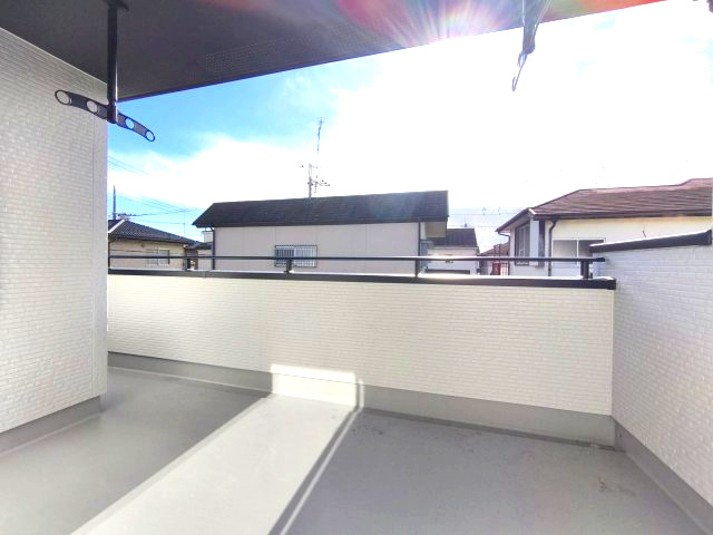 行田市持田4丁目　新築住宅のバルコニー