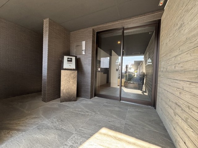 【エントランス】 | LIBTH大津