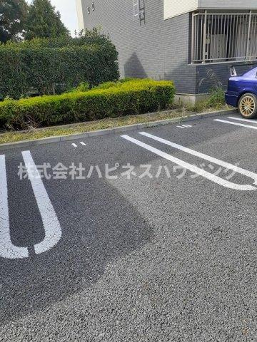ラグーナＢの駐車場