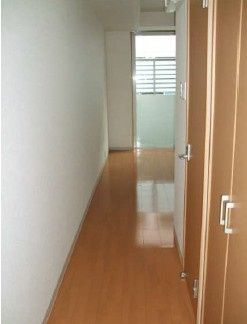 ホワイトベッセル-Nの寝室