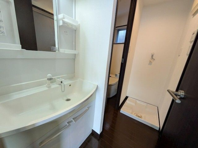 WHITE138の独立洗面台