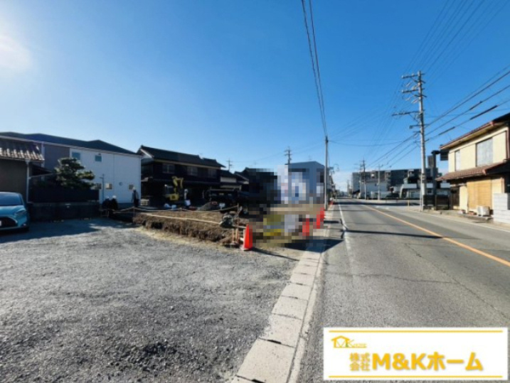 知多市八幡字荒古後　全3棟　2号棟の前面道路含む現地写真|R8.1.6撮影　陽当り良好☆