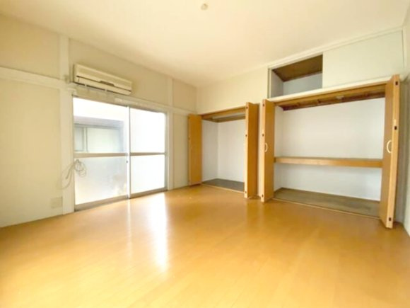 根岸コーポの収納