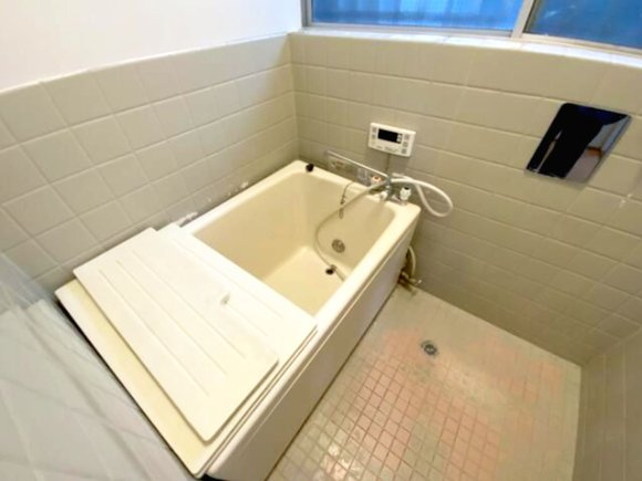 根岸コーポの浴室