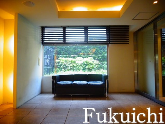 パシフィックレジデンス目黒本町のロビー