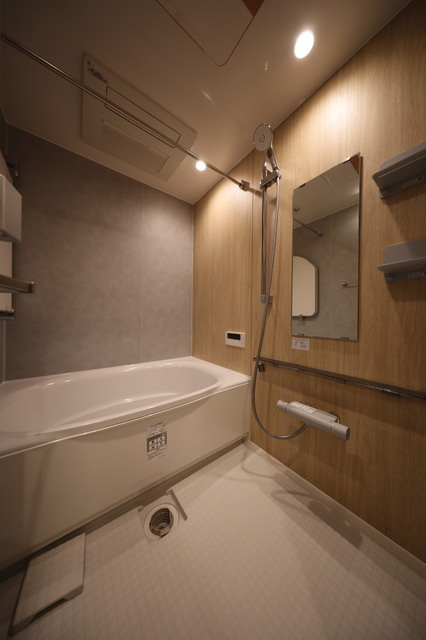 グリーンヒルズ南大塚の浴室