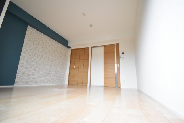 モノトーン難波の居間・リビング