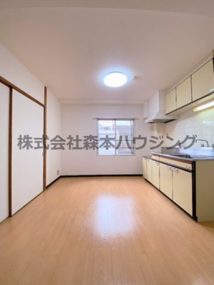 【居間・リビング】 | 　シティハイム上村 | 使いやすい居間です