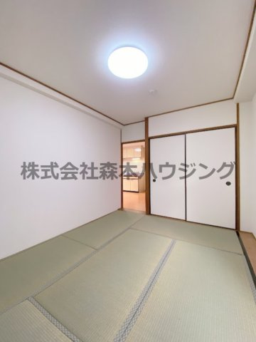 【和室】 | 　シティハイム上村 | 明るい和室です