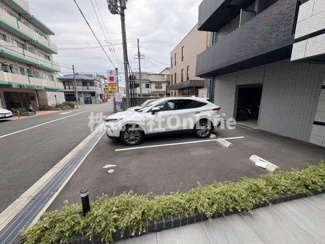 【駐車場】