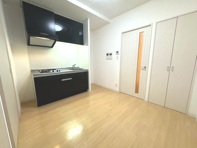 ニッケノーブルハイツ江坂の居間・リビング