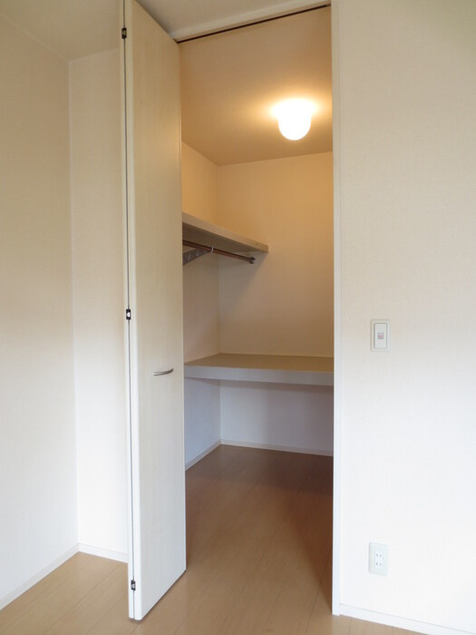 リバーセント　B棟の収納