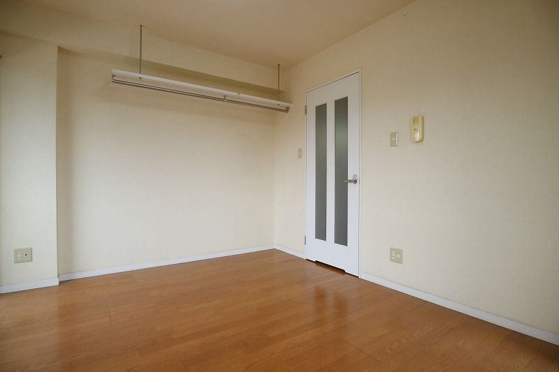 コロニーコアマンション野間の居間・リビング