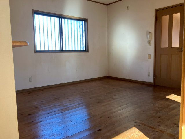 売中古住宅　ひたちなか市中根の居間・リビング