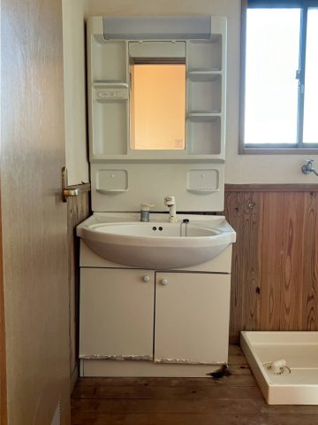 売中古住宅　ひたちなか市中根の独立洗面台