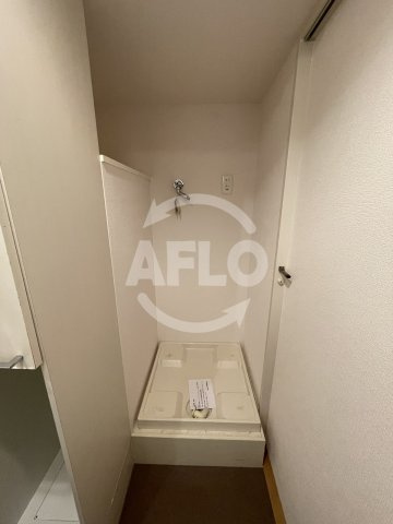 グレンパーク梅田北　扇町小学校区の洗面所|グレンパーク梅田北　洗濯機置き場
