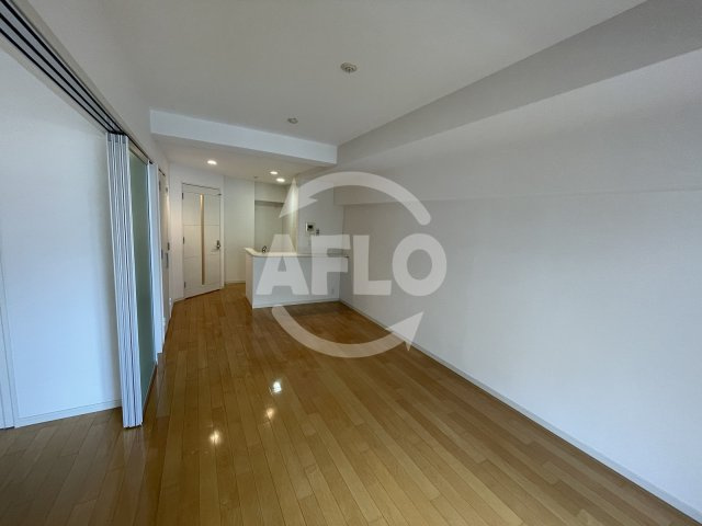 グレンパーク梅田北　扇町小学校区の内装|グレンパーク梅田北　リビング