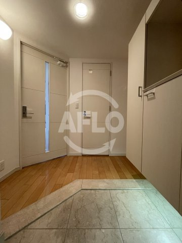 グレンパーク梅田北　扇町小学校区の玄関|グレンパーク梅田北　玄関