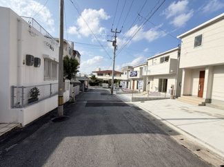 【前面道路含む現地写真】 | 那覇市宮城（全4棟）1・2・4号棟 | ※南西側5.8m道路♪