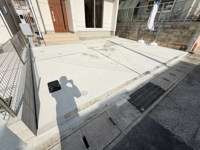 【駐車場】 | 那覇市宮城（全4棟）1・2・4号棟 | 2号棟　並列駐車2台完備♪