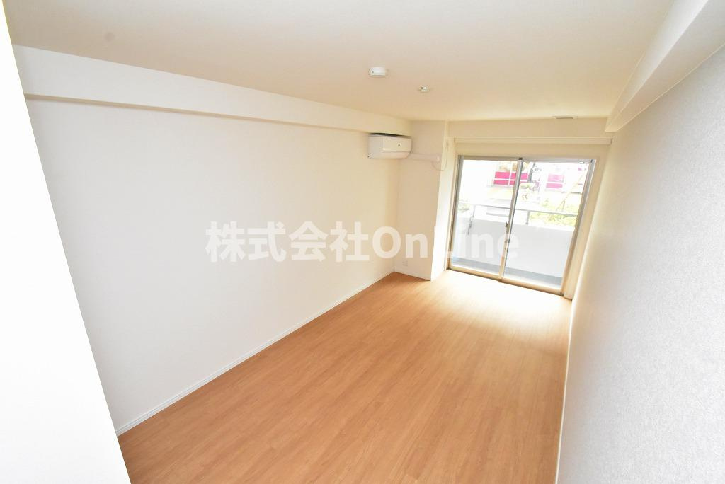 八尾市本町５丁目の賃貸マンションの居間・リビング