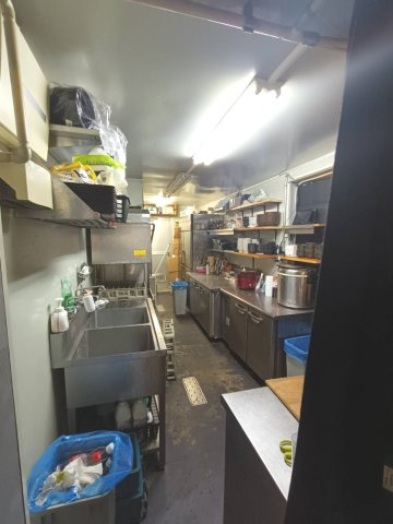 東岡崎コンテナ店舗・事務所の内装
