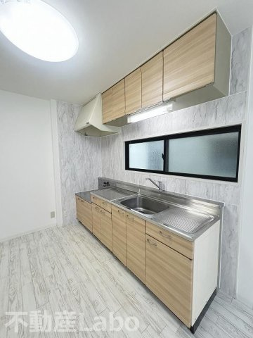 徳島市八万町新貝のアパートのキッチン