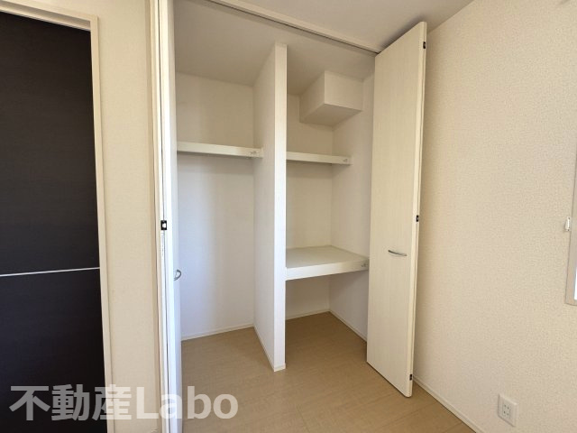 徳島市八万町新貝のアパートの収納