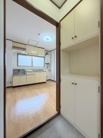 コーポ躍場の玄関