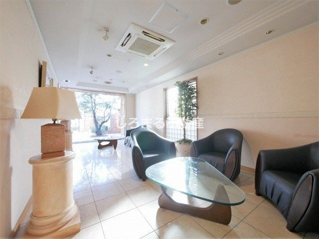 Choei65 プレジオ中津のロビー