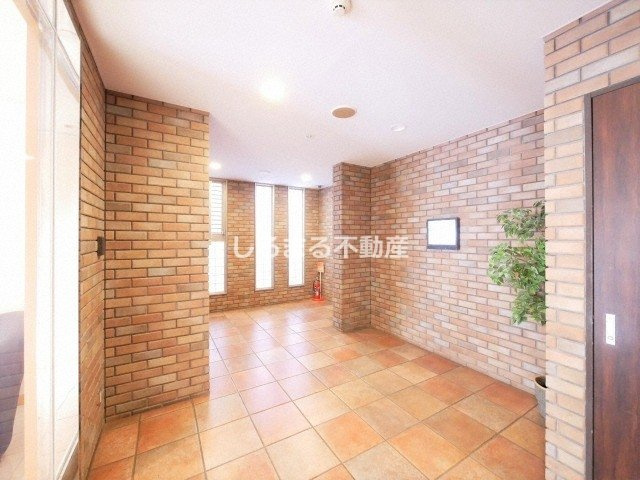 Choei65 プレジオ中津のロビー