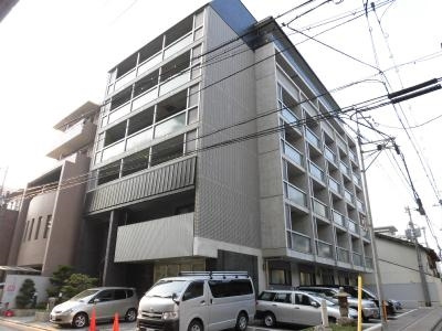 エテルノポッソの外観