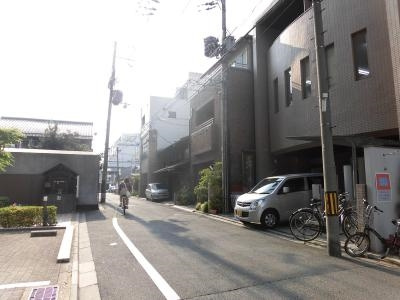 エテルノポッソの周辺|前面道路