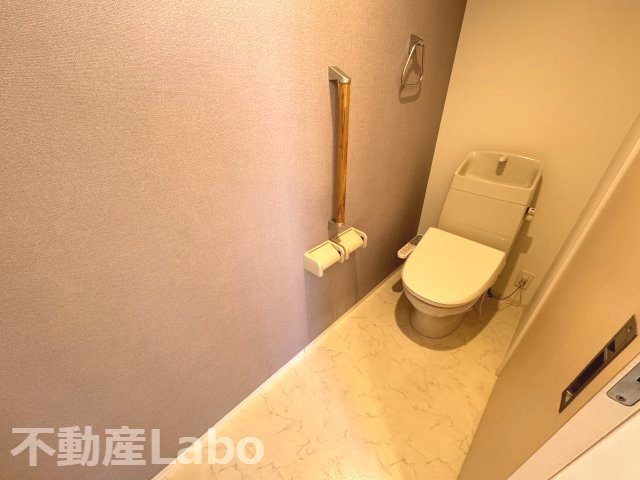 徳島市八万町新貝のアパートのトイレ