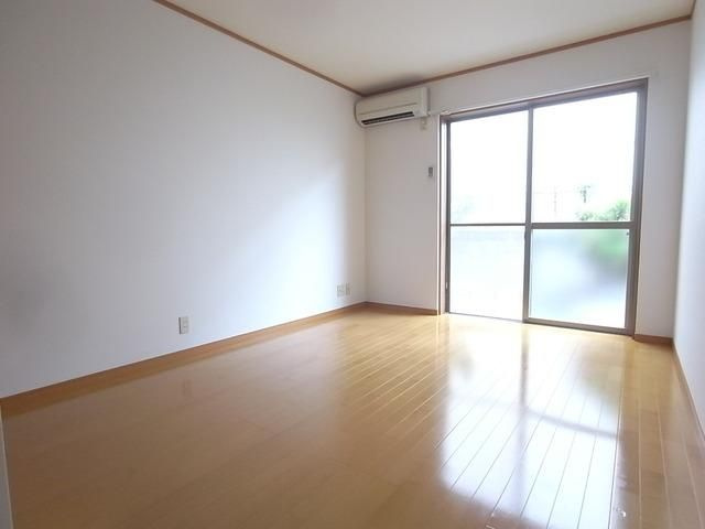 グリーンコーポの居間・リビング