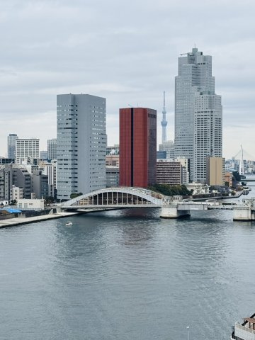 【通路からの眺望】隅田川・スカイツリービュー